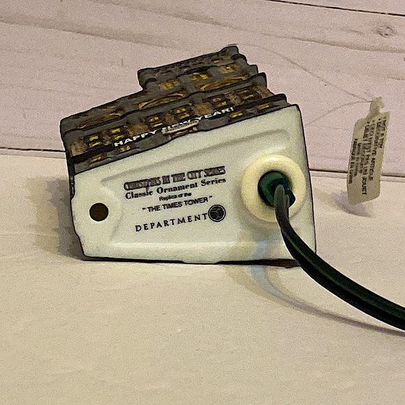 DEPARTMENT 56 - Times Tower Ornament – Classic Ornament Series –Heritage Village - Picture 6 of 10